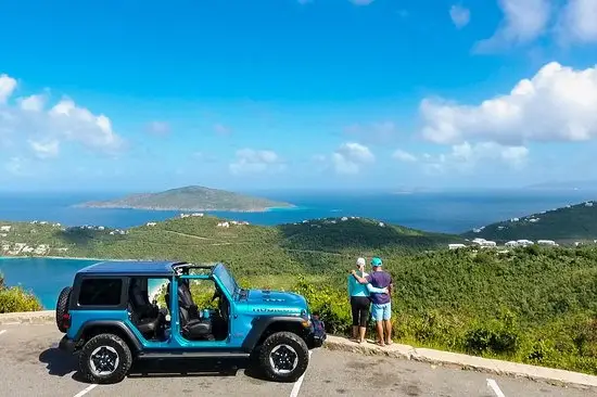 Jeep parked at Drake's Seat Overlook