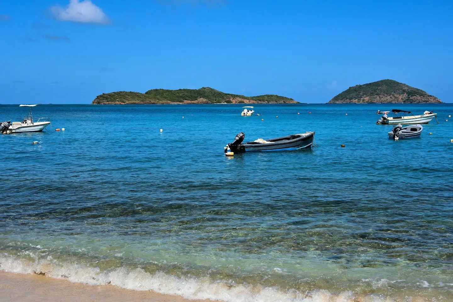 Hull Bay, St. Thomas. Photo by Encircle Photos.